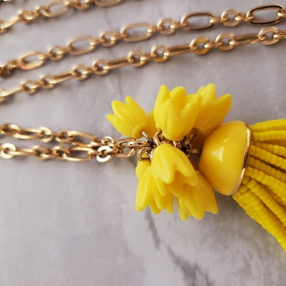 💐 J.Crew Sunny Yellow Flower Floral Beaded Tassel Pendant 💐 - Picture 5 of 13